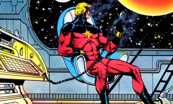 Treize ans de Watchtower Comics (Captain Marvel par Jim Starlin)